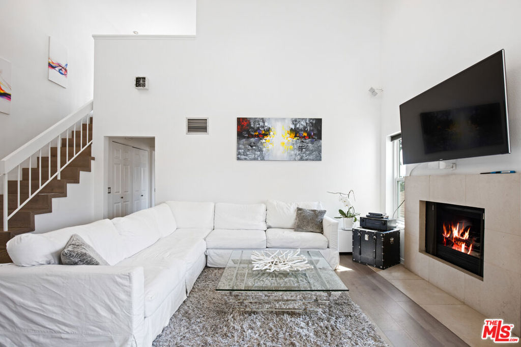 432 S Hamel Road #302