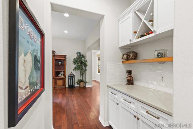 3180 Ridgeline Place, Escondido CA: https://media.crmls.org/mediaz/30fcc719-98f7-4048-b1ac-01fc7cae683f.jpg
