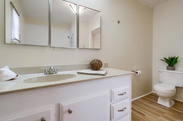 Detail Gallery Image 32 of 51 For 24 Bahia Ln, Oceanside,  CA 92058 - 2 Beds | 2 Baths