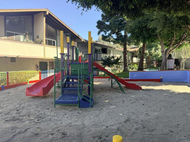 Detail Gallery Image 22 of 27 For 808 Coriander Dr #D,  Torrance,  CA 90502 - 1 Beds | 1 Baths