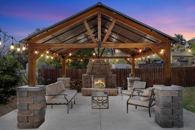 16579 Daza Dr, Ramona CA: https://media.crmls.org/mediaz/30fd9a49-0af4-464e-8c1c-3986d790be93.jpg