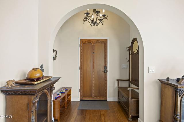10920 Ventura Avenue, Oak View CA: https://media.crmls.org/mediaz/30fdf2b1-3dc6-486d-81cf-f8f50a6b1a12.jpg