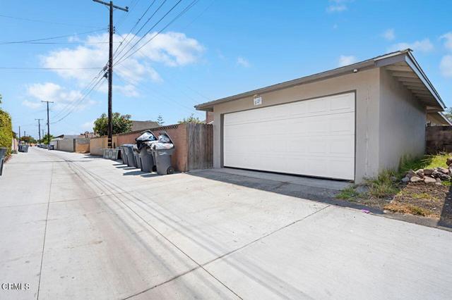 Detail Gallery Image 33 of 41 For 1127 Douglas Ave, Oxnard,  CA 93030 - 4 Beds | 2 Baths
