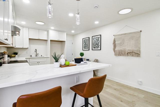 35593 Cleremont Dr, Newark CA: https://media.crmls.org/mediaz/30ff9b88-1892-4c09-9508-6392c918bf03.jpg