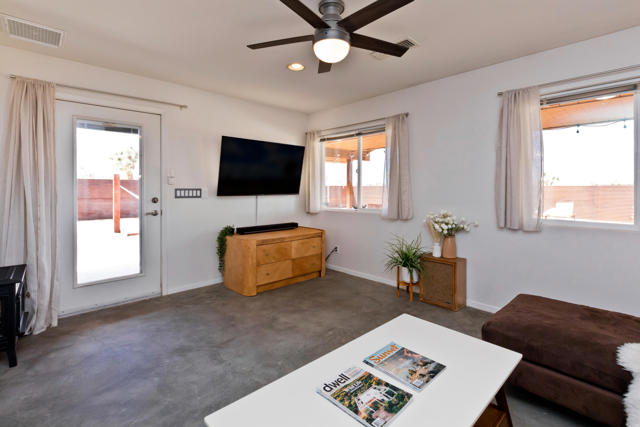 3663 Olympic Road, Joshua Tree CA: https://media.crmls.org/mediaz/31007fe0-d3ee-4168-921f-2265ca2ab58e.jpg
