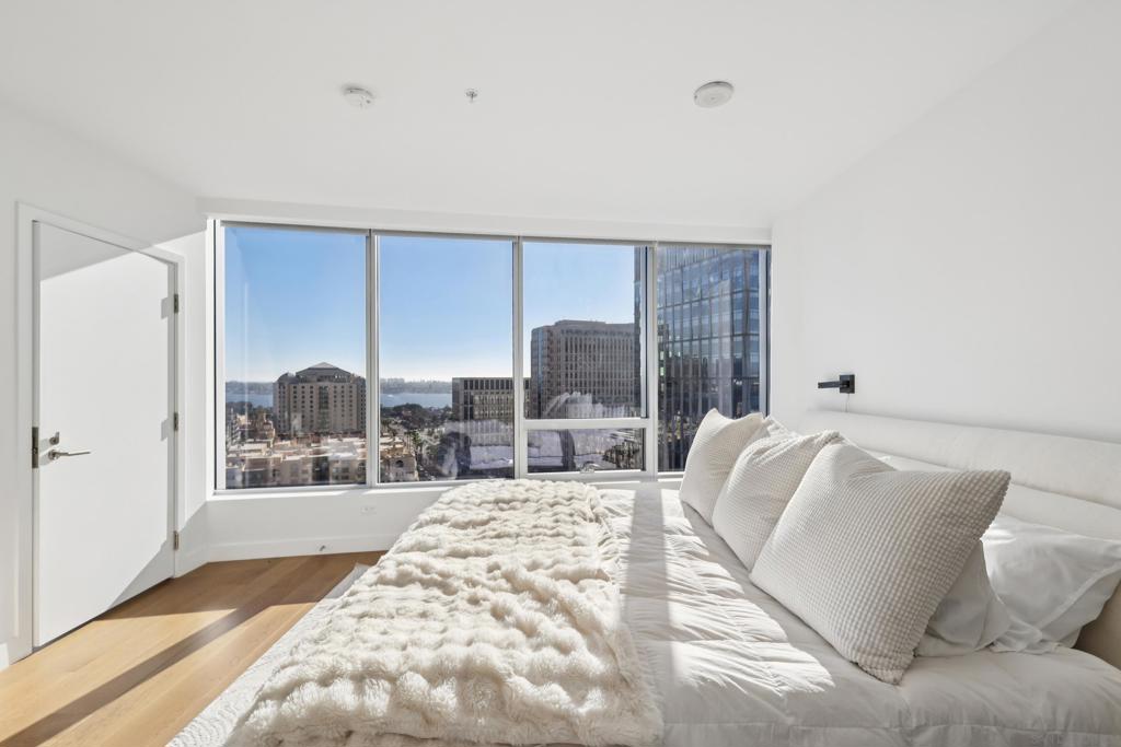 888 E St - photo 10