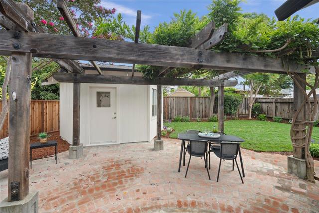 1059 Nilda Avenue, Mountain View CA: https://media.crmls.org/mediaz/31025cc4-e472-416e-99f6-bb9adbd8ca2d.jpg