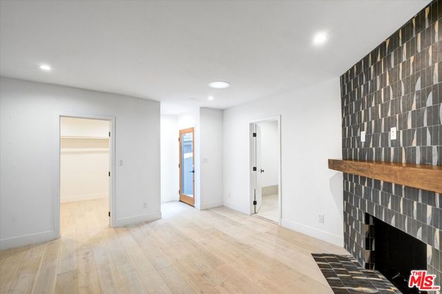 4122 S Bronson Avenue, Los Angeles CA: https://media.crmls.org/mediaz/310340af-b3a4-4264-935f-62e0d3eaac9d.jpg