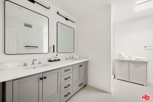 1244 Stradella Road, Los Angeles CA: https://media.crmls.org/mediaz/3103f950-8265-4516-800b-4ccae3da404a.jpg
