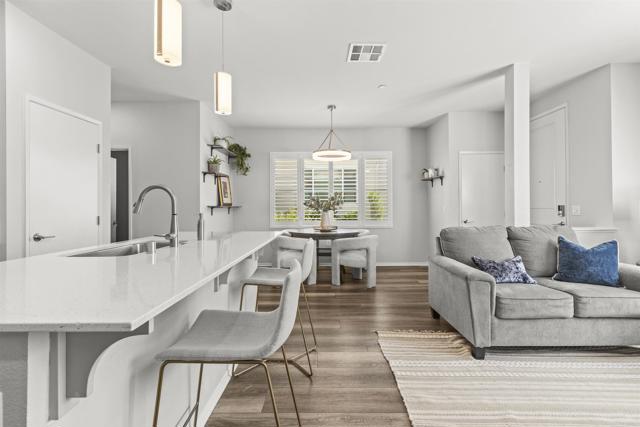 323 CITRINE TRAIL, Fallbrook CA: https://media.crmls.org/mediaz/3104fedb-a468-4d28-9c6c-fa6b44331de9.jpg