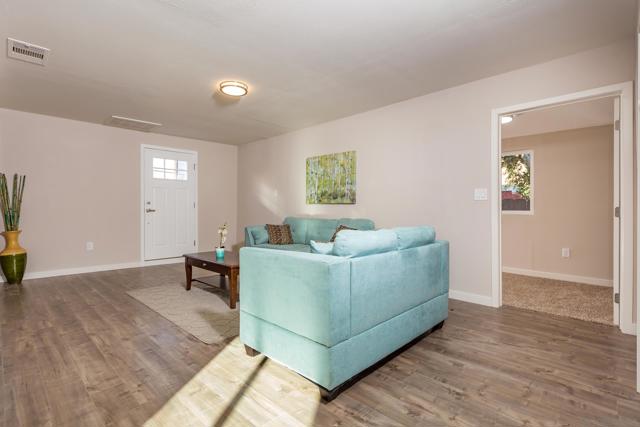 3082 Island Ave, San Diego CA: https://media.crmls.org/mediaz/31053fcf-fcf6-4d85-81d0-64e652cc912a.jpg