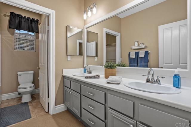 Detail Gallery Image 31 of 58 For 1122 via Vera Cruz, San Marcos,  CA 92078 - 5 Beds | 3 Baths