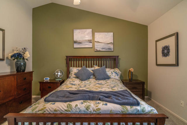 Image 34 of 62 For 43954 Via Granada