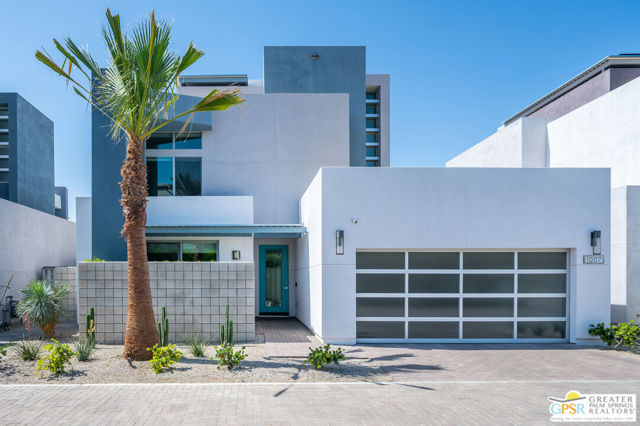 1007 Ziel Drive, Palm Springs CA: https://media.crmls.org/mediaz/310566b1-d3e7-4340-a4ed-6e81f2496826.jpg