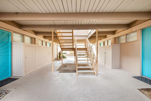1111 E Palm Canyon Drive, Palm Springs CA: https://media.crmls.org/mediaz/3105f28e-952f-49d1-ad7d-99caf1007c4d.jpg