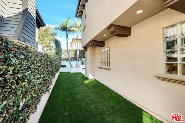 2517 Huntington Lane, Redondo Beach, California 90278, 4 Bedrooms Bedrooms, ,3 BathroomsBathrooms,Residential,For Sale,Huntington,25607911 2517 Huntington Lane, Redondo Beach, California 90278, 4 Bedrooms Bedrooms, ,3 BathroomsBathrooms,Residential,For Sale,Huntington,25607911