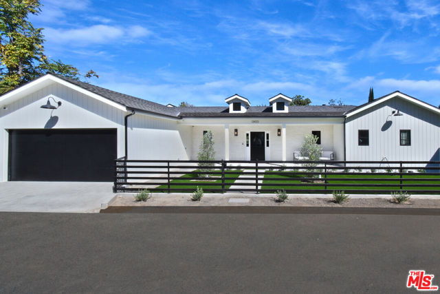 13433 Galewood Street photo 2