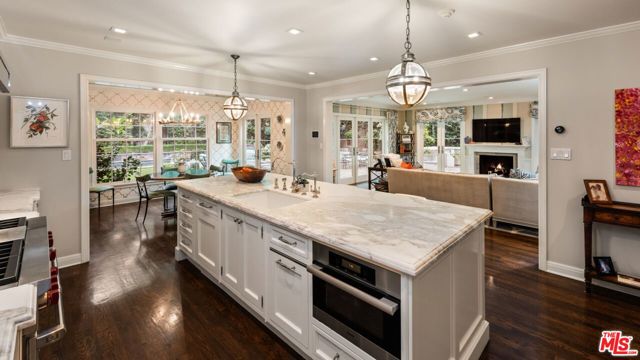3848 Ethel Avenue, Studio City CA: https://media.crmls.org/mediaz/310a43e4-31af-4d15-9cc6-be1859dc2a5a.jpg