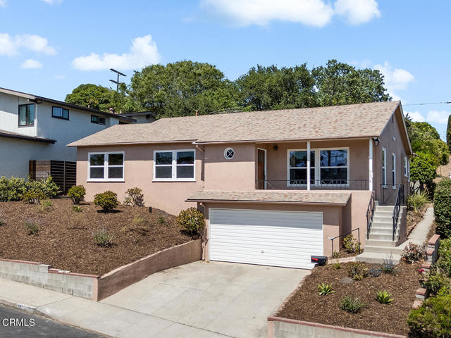 5134 Monte Bonito Drive Drive, Los Angeles CA: https://media.crmls.org/mediaz/310a730a-1c89-4c4e-bb63-c1e964b04e4b.jpg