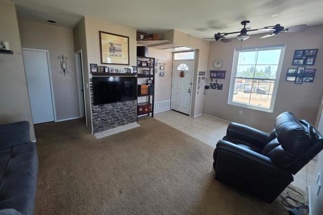8644 New Salem Street, San Diego CA: https://media.crmls.org/mediaz/310a9d1b-a8a5-413d-bee5-02ec7383fff7.jpg