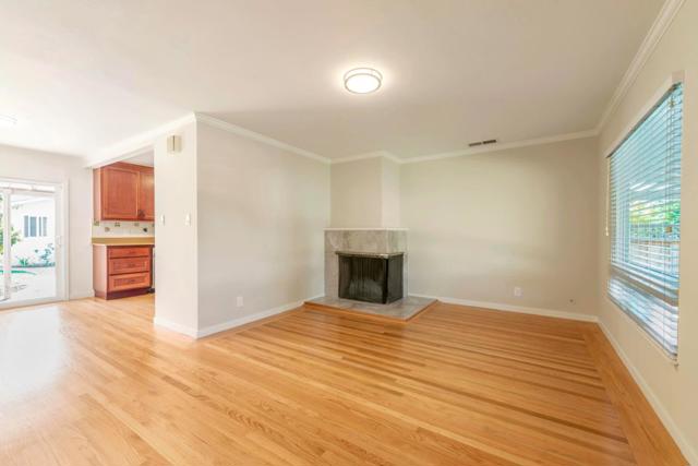 560 6th Avenue, Menlo Park CA: https://media.crmls.org/mediaz/310aa8a5-ce1c-4c4b-bc46-0f1e1fc22001.jpg