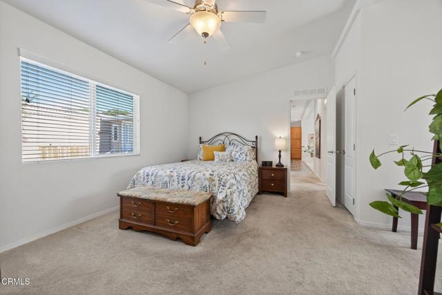 1075 Loma Drive, Ojai CA: https://media.crmls.org/mediaz/310b8183-6609-400c-bafa-aadc6e0efa58.jpg