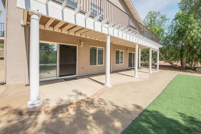 11112 Calgary Way, Valley Center CA: https://media.crmls.org/mediaz/310c37cc-8e8b-411f-a11e-2f02982fc50f.jpg