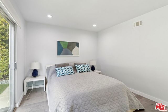 15539 Hamner Drive, Los Angeles CA: https://media.crmls.org/mediaz/310c3ee9-1b60-477e-9f33-42655c99f44c.jpg