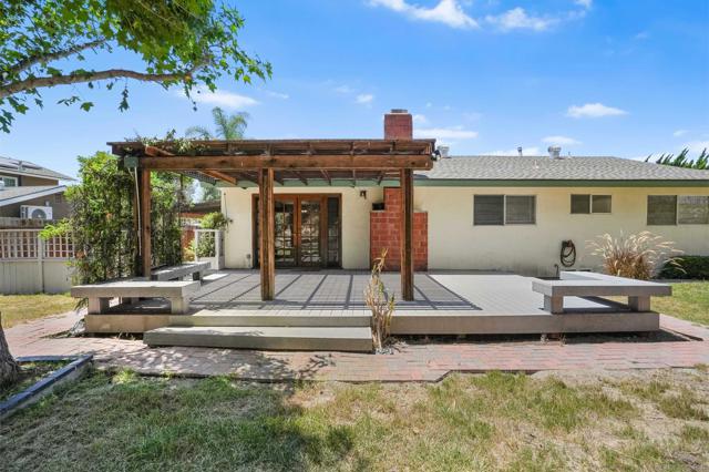 931 Rutgers Ave, Chula Vista CA: https://media.crmls.org/mediaz/310c8c11-4af3-4ca8-8012-5dbd704d7826.jpg