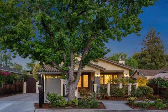 265 Wilton Avenue, Palo Alto CA: https://media.crmls.org/mediaz/310d70a8-5b12-4098-90d2-48b26533b49b.jpg