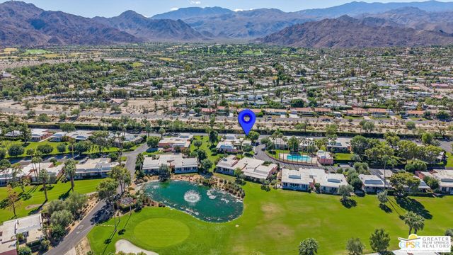 47392 Jadida Avenue, Palm Desert CA: https://media.crmls.org/mediaz/310e0b3f-d9ab-4870-ba89-b18145b371f0.jpg