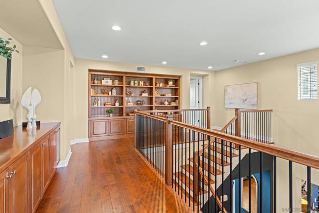 15740 Bacara Ct, San Diego CA: https://media.crmls.org/mediaz/310e732e-590f-420d-8083-bc7fc07741bc.jpg