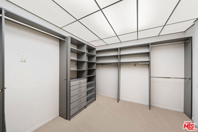 4454 Ventura Canyon Avenue, Sherman Oaks CA: https://media.crmls.org/mediaz/310e9349-7846-4962-94ae-0591a94697d4.jpg