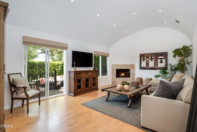 748 N La Jolla Avenue, West Hollywood, CA, 90046 748 N La Jolla Avenue, West Hollywood, CA, 90046