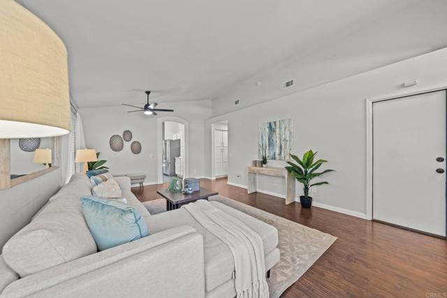 Detail Gallery Image 6 of 26 For 42985 Calle Jeminez, Temecula,  CA 92592 - 3 Beds | 2 Baths