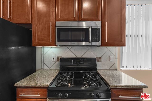 10275 Missouri Avenue, Los Angeles CA: https://media.crmls.org/mediaz/310fc902-3b77-4d01-87a3-fb4ccca45a4f.jpg