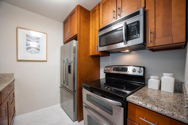 359 Half Moon Lane, Daly City CA: https://media.crmls.org/mediaz/310fdfd2-4c51-4bba-88de-717666880663.jpg