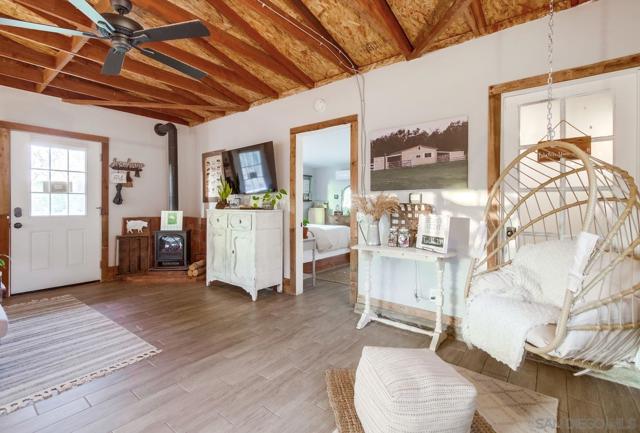 17048 Handlebar Rd, Ramona CA: https://media.crmls.org/mediaz/311064e6-2076-4b96-a348-59c8be58a042.jpg