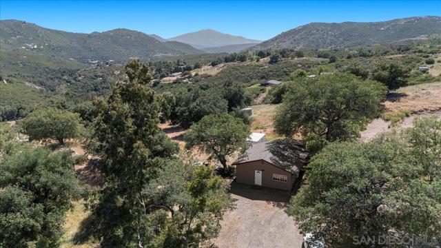 12220 Rebel Wind Rd, Descanso CA: https://media.crmls.org/mediaz/31110dbb-354c-4d92-a092-51579b10b72c.jpg
