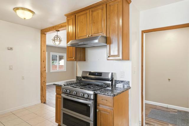 Detail Gallery Image 5 of 54 For 5744 46 Dream St, San Diego,  CA 92114 - – Beds | – Baths