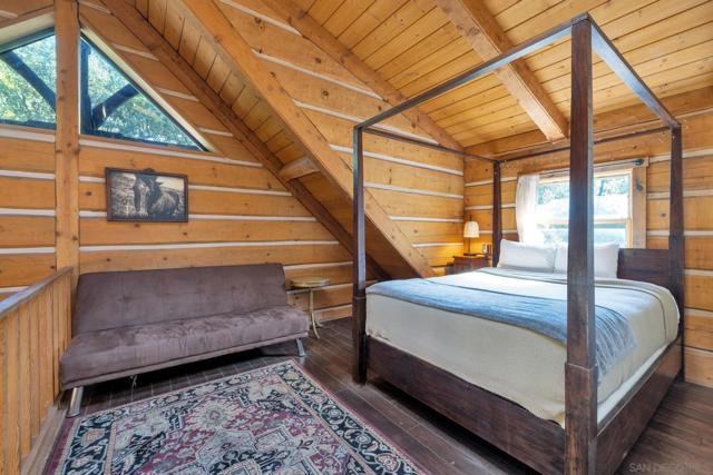 3131 Pera Alta Dr, Julian CA: https://media.crmls.org/mediaz/3112547c-5d68-41ea-9990-587b9495b26b.jpg