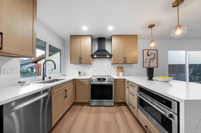 Detail Gallery Image 14 of 37 For 5679 Antigua Bld, San Diego,  CA 92124 - 3 Beds | 2 Baths