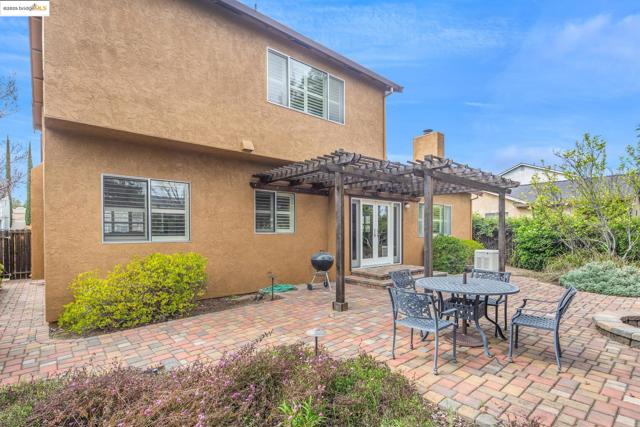 363 Limerick Way, Vacaville CA: https://media.crmls.org/mediaz/311319c8-a32d-4b2a-9ac6-8907985291ab.jpg