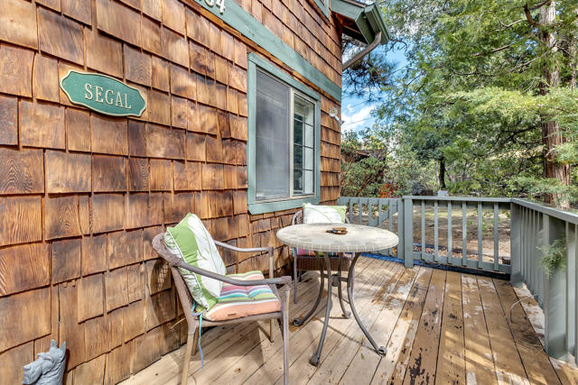 53184 Double View Drive, Idyllwild CA: https://media.crmls.org/mediaz/3113327f-5cee-4988-8b75-fee66b5c79a2.jpg
