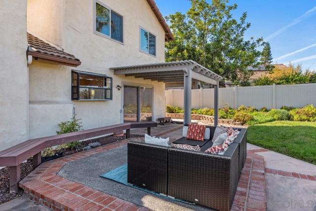 16071 Sun Summit Pt, San Diego CA: https://media.crmls.org/mediaz/3114d4bb-a79c-4481-bcf2-e8a7653f60ed.jpg
