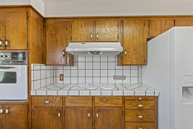 1500 Sunset Drive, Hollister CA: https://media.crmls.org/mediaz/311623e2-b949-45f9-a4e3-9c8333b80aa4.jpg