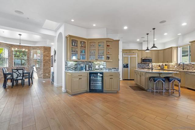 2255 Los Altos De Cerro, Ramona CA: https://media.crmls.org/mediaz/3116550e-ea3b-4d86-b0f1-f4200b5692e5.jpg