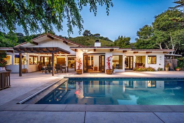 228 Vista Verde, Carmel Valley CA: https://media.crmls.org/mediaz/3117fb48-f062-4ae6-81a7-1ce2e87ac73d.jpg