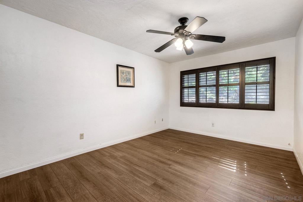 MLS #250043669SD image #14