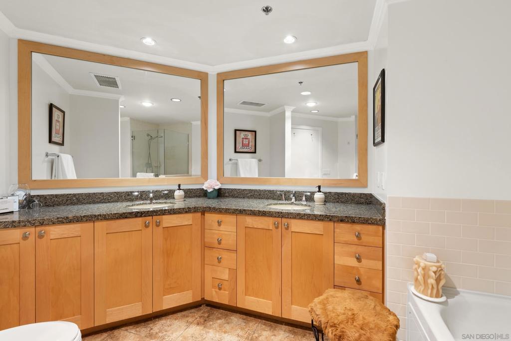 700 Harbor Dr. - photo 14